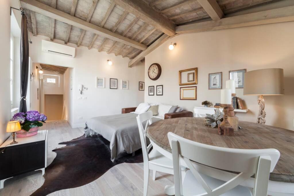 Appartamento Top-floor Flat Close To Arno *